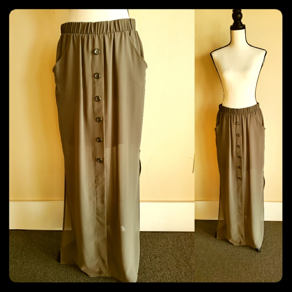 Hunter Green Maxi Skirt with Pockets!